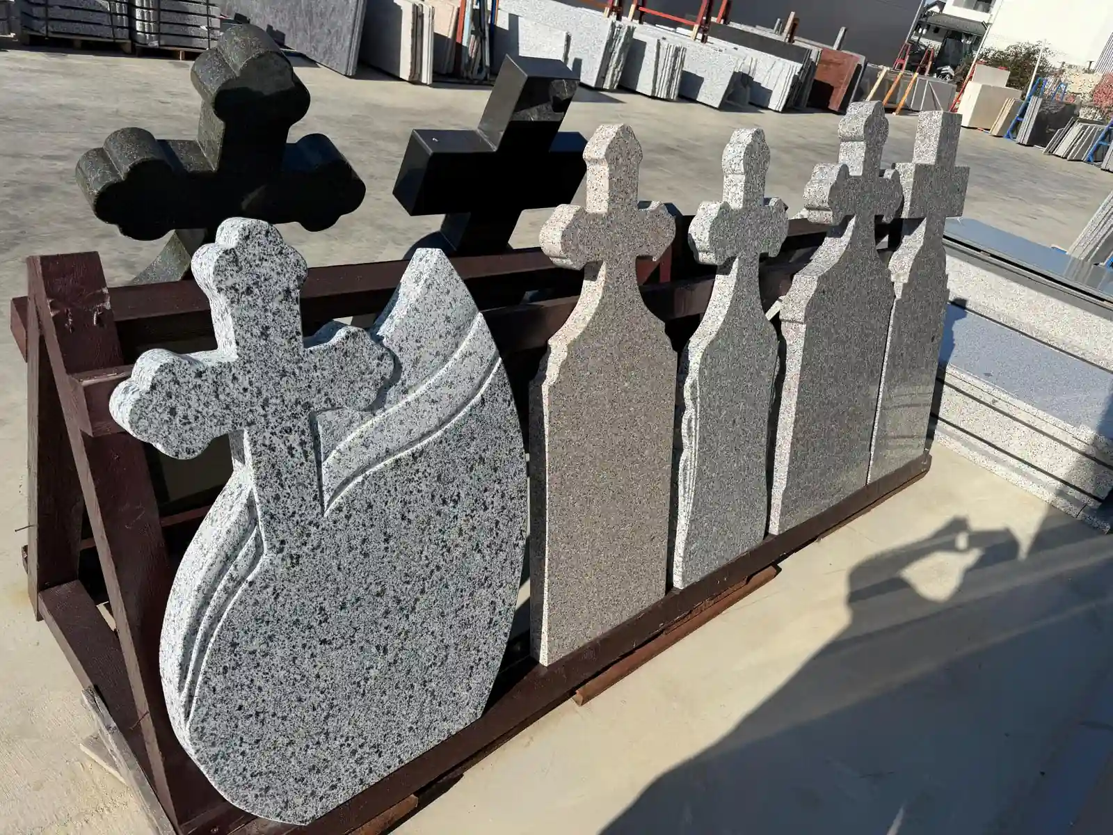 imagine cu monument